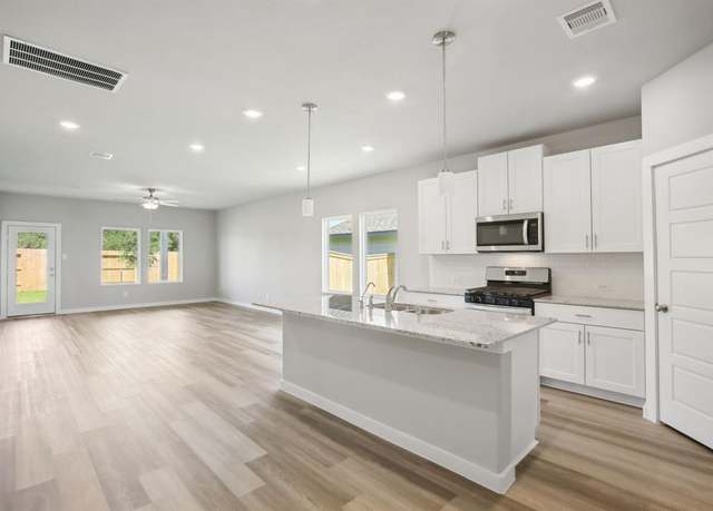 Property at 1411 Waggoner Ranch Trl, Conroe, TX 77301, 4 beds, 3.5 baths