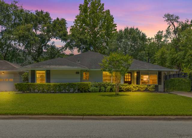 Property at 3923 W Main St, Houston, TX 77027, 3 beds, 3 baths