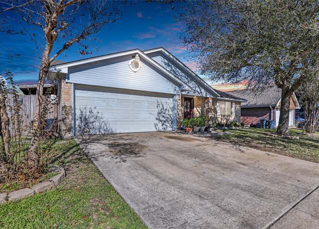 Property at 1506 Wilshire Park Dr, Houston, TX 77038, 3 beds, 2 baths
