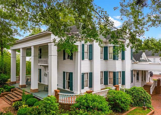 Property at 210 Water, Washington, GA 30673, 5 beds, 4 baths