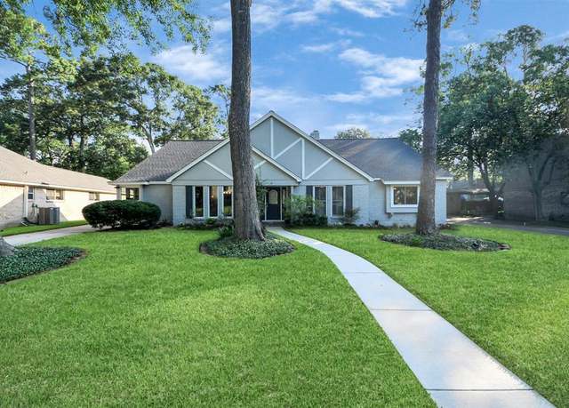 Property at 2411 Fir Grove Dr, Houston, TX 77339, 4 beds, 2.5 baths
