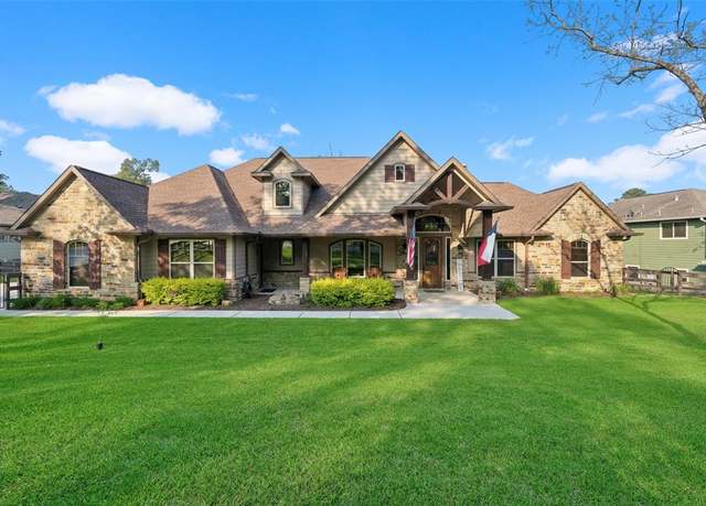 Property at 62 Hunters Creek Dr, Huntsville, TX 77340, 3 beds, 2.5 baths