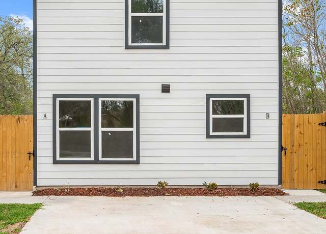 Property at 7932 Way St, Houston, TX 77028, 3 beds, 2 baths