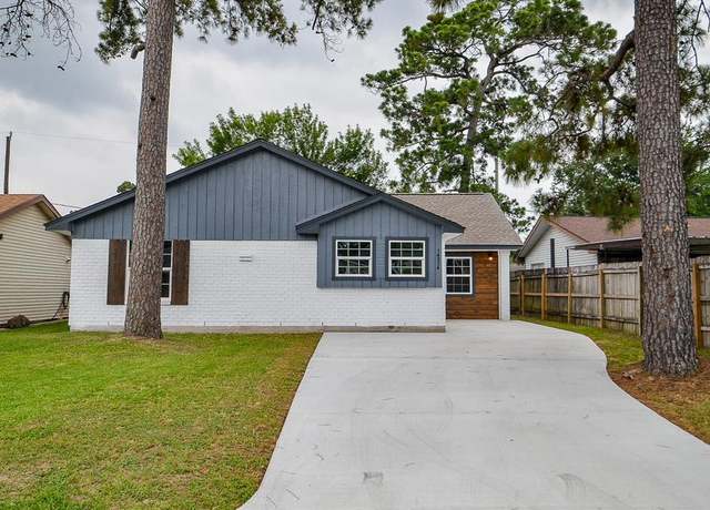 Property at 14934 Arundel Dr, Channelview, TX 77530, 4 beds, 2.5 baths
