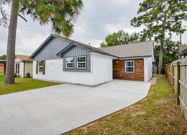 Property at 14934 Arundel Dr, Channelview, TX 77530, 4 beds, 2.5 baths
