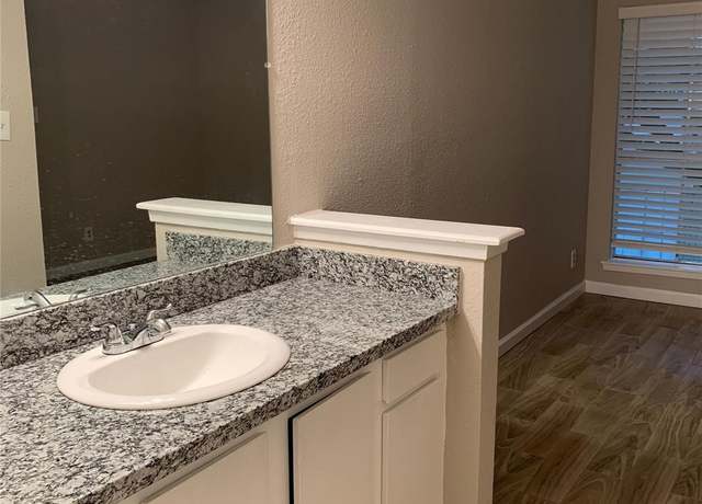Property at 6200 W Tidwell Rd #1304, Houston, TX 77092, 2 beds, 1.5 baths