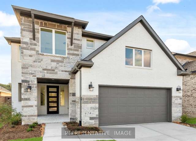 Property at 1931 El Pino St, Montgomery, TX 77316, 4 beds, 2.5 baths