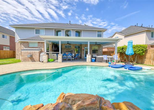 Property at 8210 Edenwood Dr, Spring, TX 77389, 4 beds, 3.5 baths