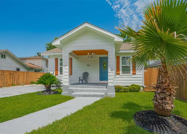 Property at 704 E Adoue St, Baytown, TX 77520, 3 beds, 2 baths