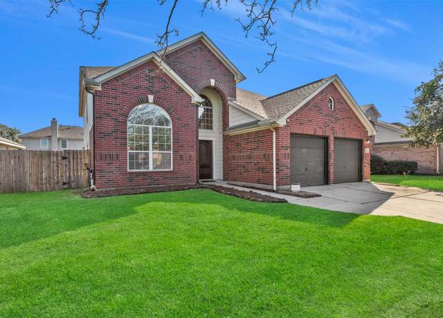 Property at 7222 Foxshadows Ln, Humble, TX 77338, 5 beds, 3.5 baths