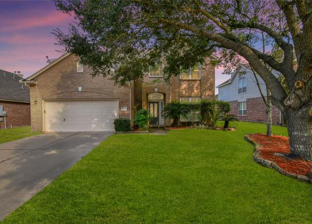 Property at 9005 Sundown Dr, Pearland, TX 77584, 4 beds, 2.5 baths