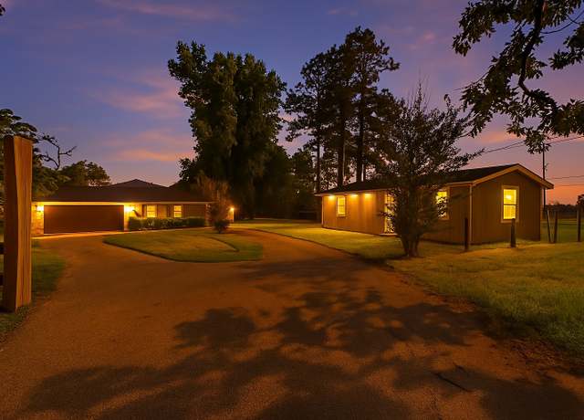 Property at 31302 Wisteria Rd, Magnolia, TX 77355, 3 beds, 2 baths