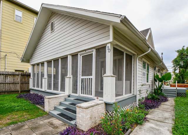 Property at 90 Dennis St, Houston, TX 77006, 2 beds, 2 baths