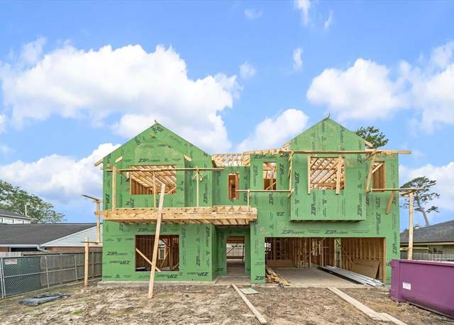 Property at 1243 Candlelight Ln, Houston, TX 77018, 4 beds, 5 baths