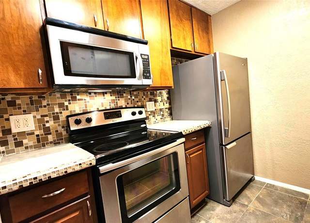 Property at 10047 Westpark Dr #4, Houston, TX 77042, 1 bed, 1 bath