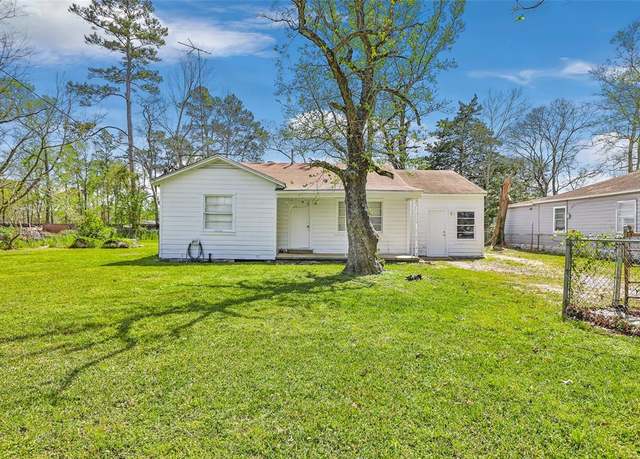 Property at 305 Cherry Creek Rd, Dayton, TX 77535, 3 beds, 1 bath