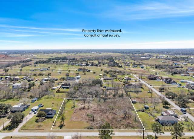 Property at 11127 Longmire St, Santa Fe, TX 77510