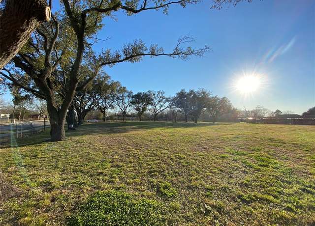 Property at 4733 Lincolnshire Rd, Houston, TX 77048