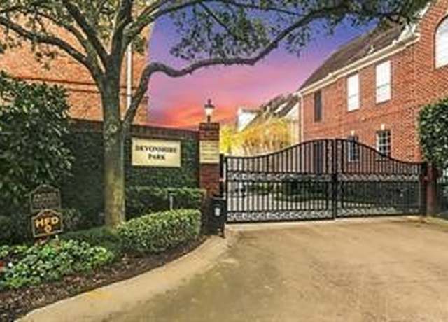 Property at 6821 Staffordshire Blvd, Houston, TX 77030, 3 beds, 2.5 baths