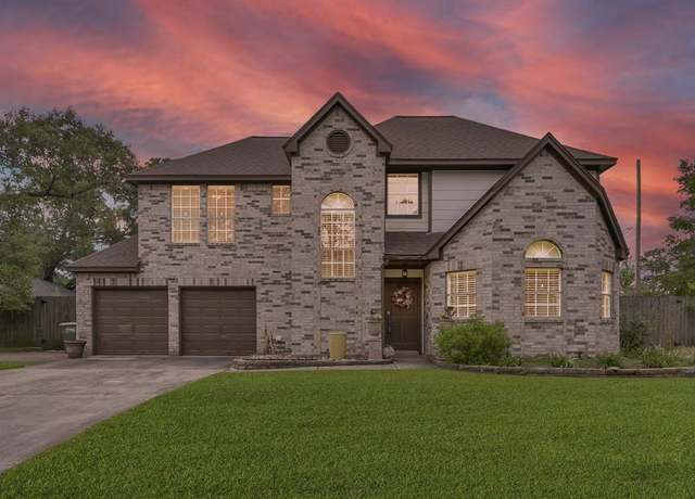 Property at 206 Heather Ln, Oak Ridge North, TX 77385, 3 beds, 2.5 baths