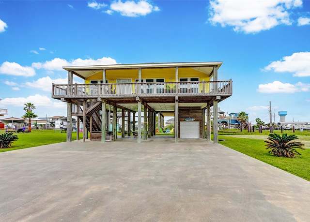 Property at 1781 Croaker Ln, Crystal Beach, TX 77650, 3 beds, 2 baths