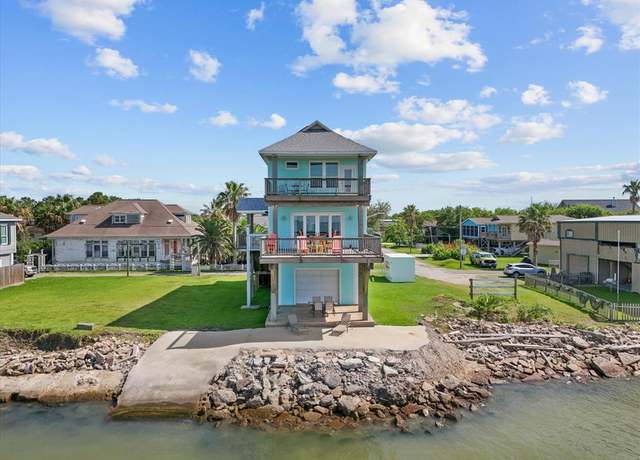 Property at 1130 Ave Avenue A 1/2 St, Dickinson, TX 77539, 4 beds, 3 baths