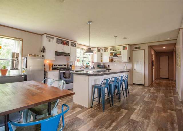 Property at 1721 Main St, Danbury, TX 77534, 3 beds, 2 baths