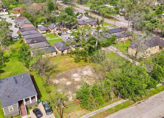 Property at 4305 Lavender St, Houston, TX 77026