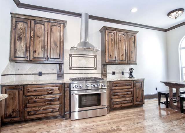 Property at 1241 W 24th St Unit C, Houston, TX 77008, 3 beds, 3.5 baths