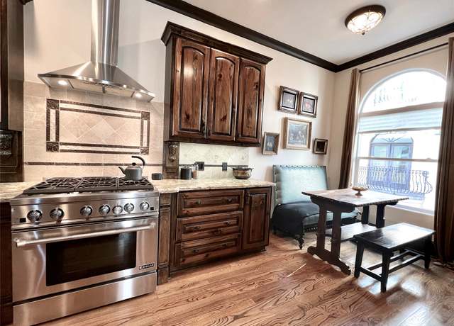Property at 1241 W 24th St Unit C, Houston, TX 77008, 3 beds, 3.5 baths
