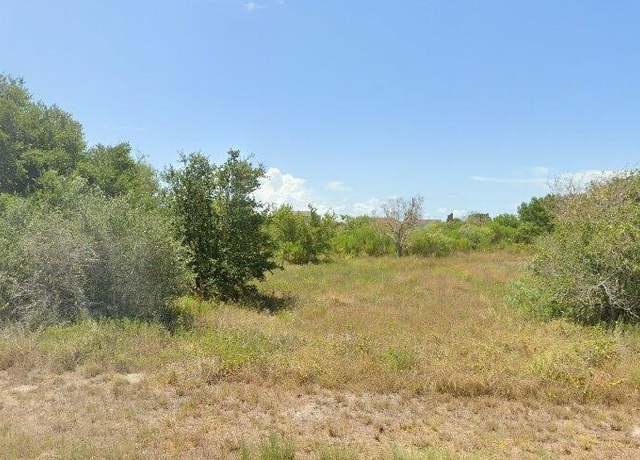 Property at 194 W Rustic Oak Ln, Rockport, TX 78382