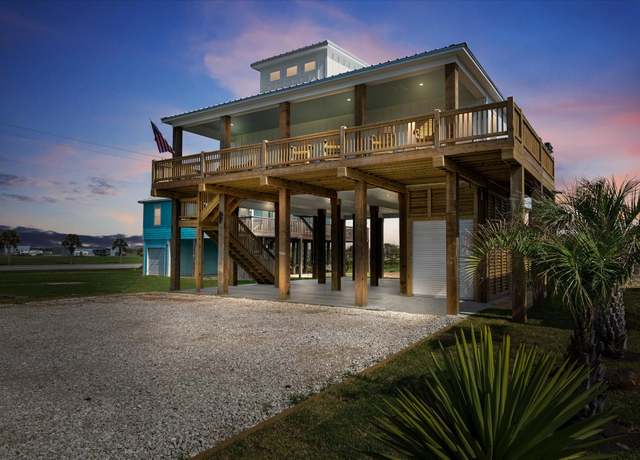 Property at 986 Bolivar Dunes Blvd, Gilchrist, TX 77617, 4 beds, 3 baths