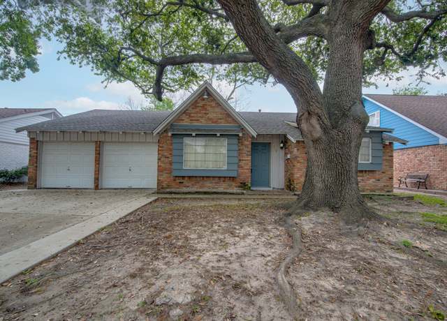 Property at 3218 Crestdale Dr, Houston, TX 77080, 3 beds, 2 baths