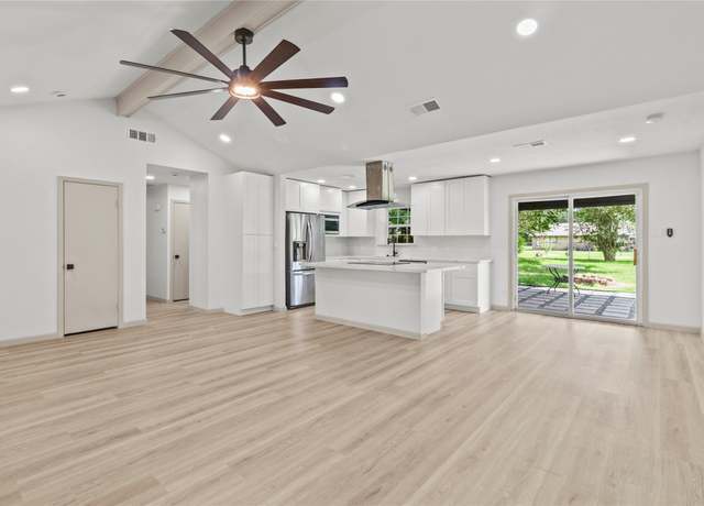 Property at 111 Tower Dr, Friendswood, TX 77546, 3 beds, 2 baths
