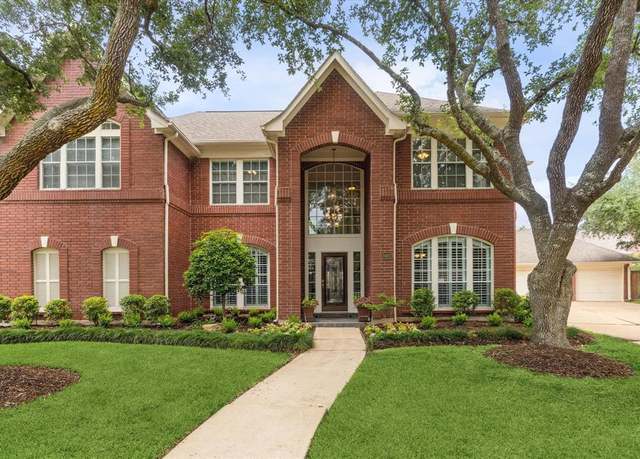 Property at 3102 Williams Glen Dr, Sugar Land, TX 77479, 5 beds, 3.5 baths