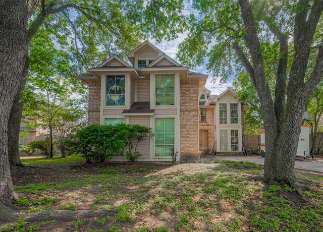 Property at 6406 Via Espana Dr, Houston, TX 77083, 4 beds, 2.5 baths