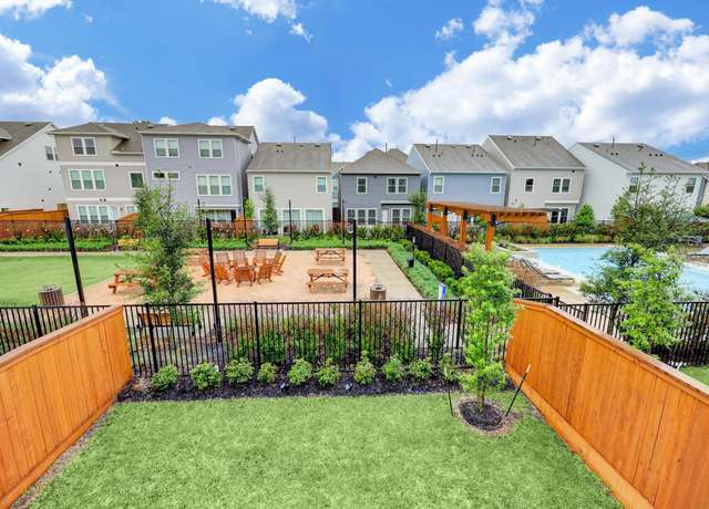 Property at 10920 Keaton Landing Dr, Houston, TX 77043, 4 beds, 3.5 baths