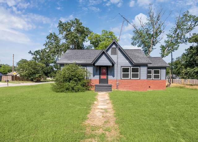 Property at 1275 Baker St, Hempstead, TX 77445, 3 beds, 2 baths