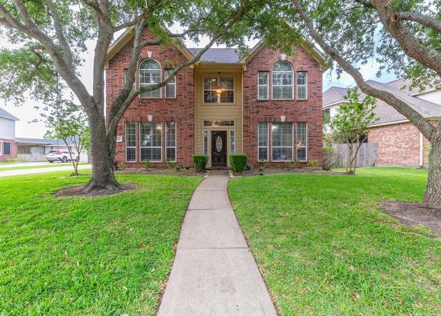 Property at 3234 Millbrook Dr, Pearland, TX 77584, 3 beds, 2.5 baths