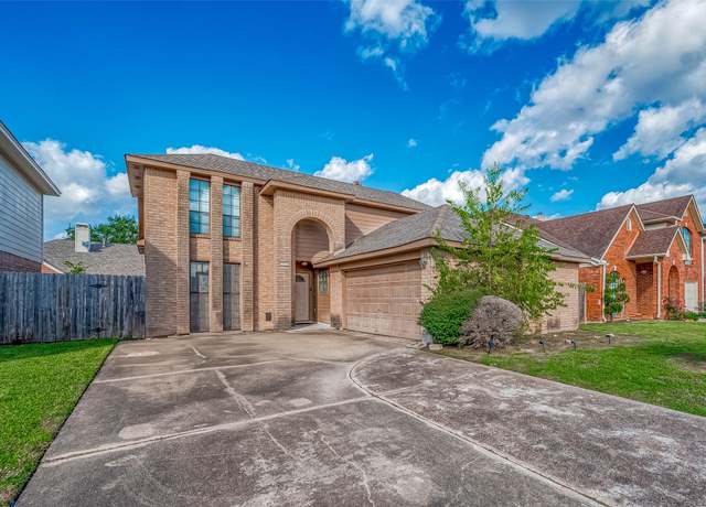Property at 12230 Southmeadow Dr, Stafford, TX 77477, 3 beds, 2.5 baths