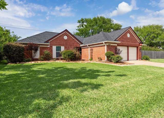 Property at 10937 Graywood Ct, La Porte, TX 77571, 4 beds, 2 baths