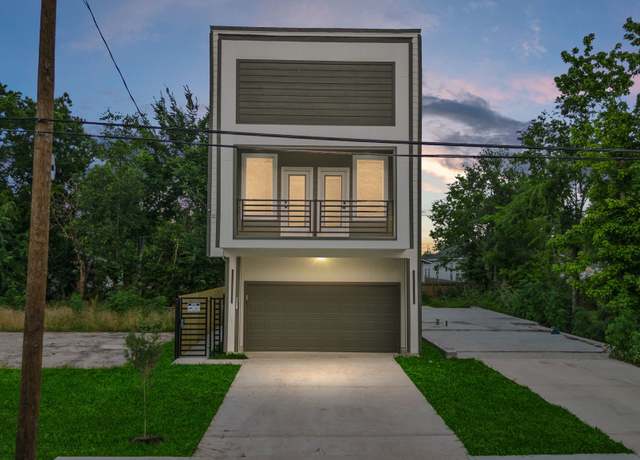 Property at 6631 Foster St, Houston, TX 77021, 3 beds, 2.5 baths