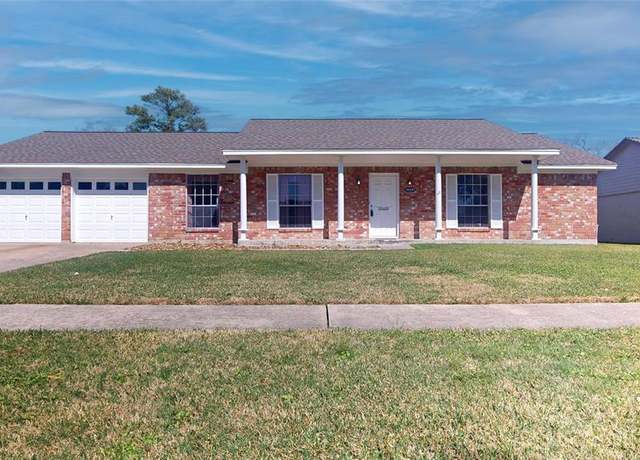 Property at 10447 Quiet Hill Rd, La Porte, TX 77571, 4 beds, 2 baths