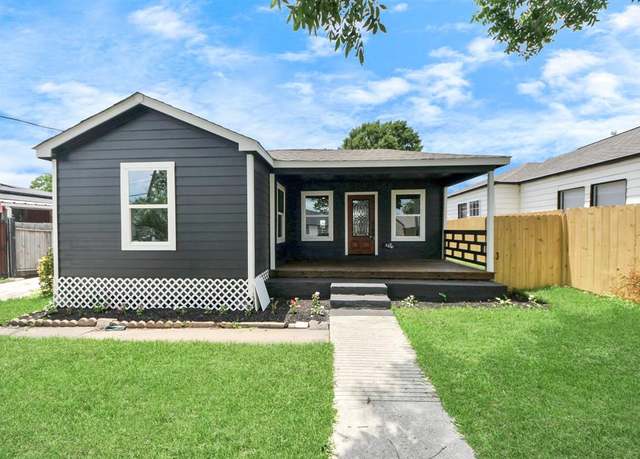 Property at 1218 Des Jardines St, Houston, TX 77023, 4 beds, 3 baths