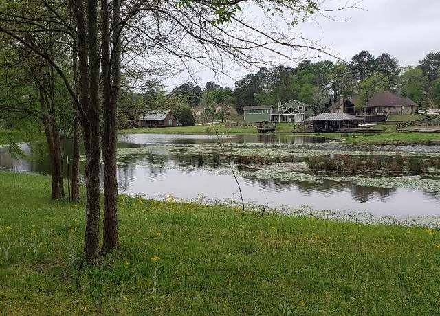 Property at 2 Wildwood Lake Dr, Huntsville, TX 77340