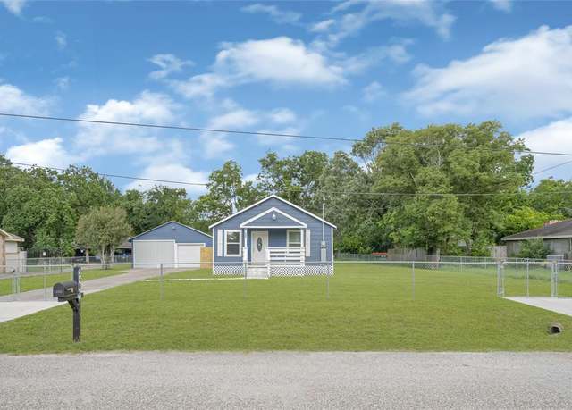 Property at 2406 W Elvinta St, Baytown, TX 77520, 3 beds, 2 baths
