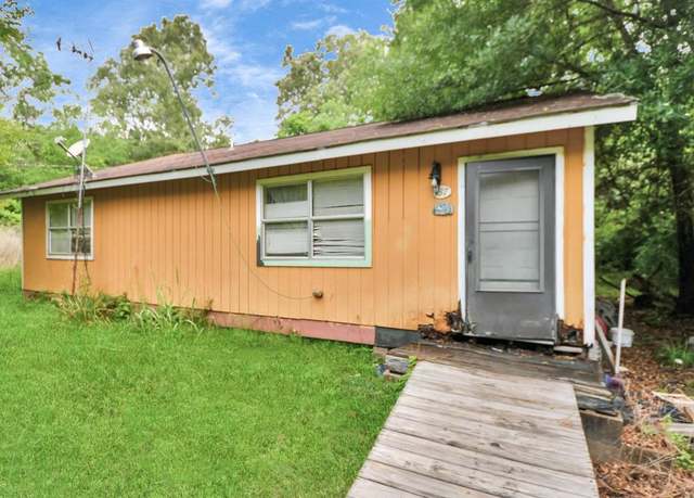 Property at 135 & 137 County 3431 Rd, Cleveland, TX 77327, 3 beds, 2 baths