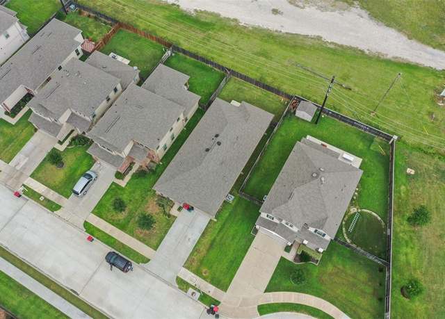 Property at 6506 White Tail Ct, Richmond, TX 77406, 4 beds, 3 baths