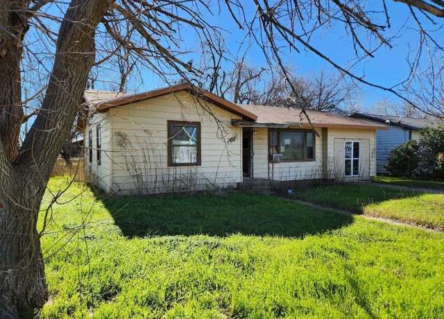 Property at 1109 3rd St, Knox City, TX 79529, 3 beds, 1 bath