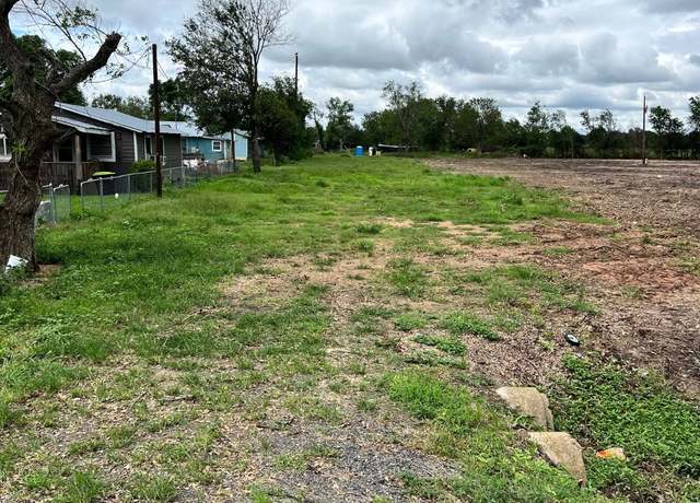 Property at 13816 School St, Needville, TX 77461